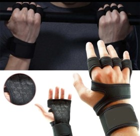 Guantes de gimnasio y levantamiento de pesas