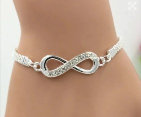Hermosas pulseras Infinito 